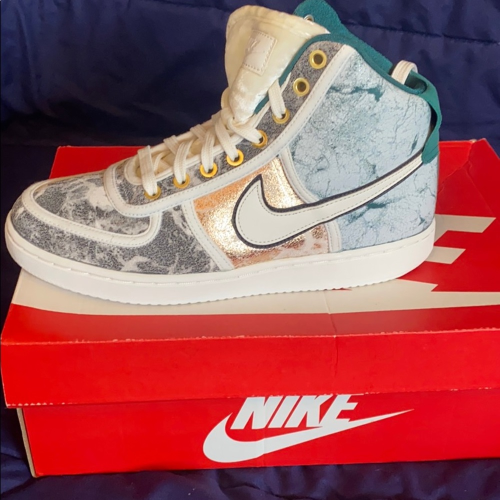 Brand New Women's White W Vandal Hi Lx